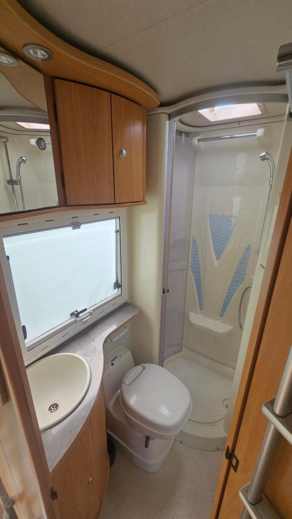 Camping Evasion Cosy En Camping-car